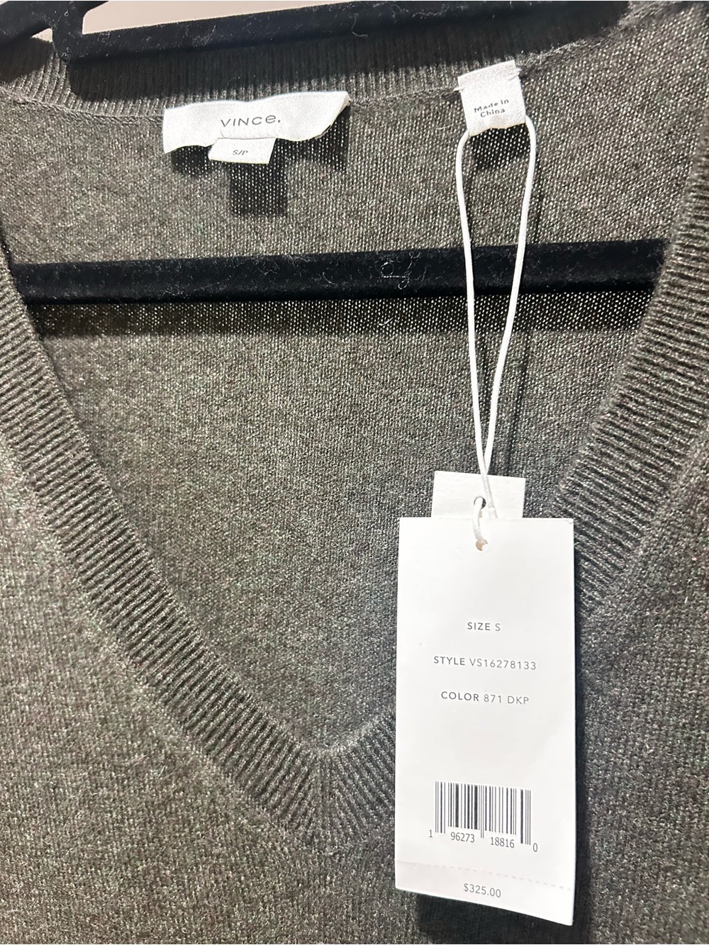 Vince Olive Green V-Neck Cashmere Sweater - Picture 3 of 9